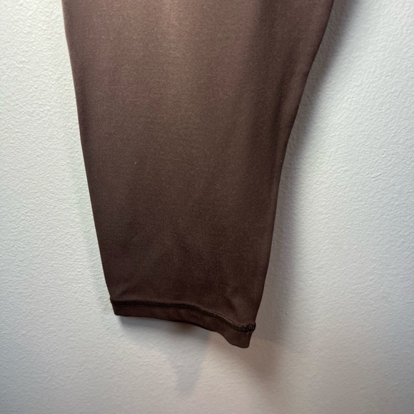 Offline by Aerie Women's Real-Me High Rise 7/8 Leggings Brown Buttery Soft Large - Picture 4 of 9